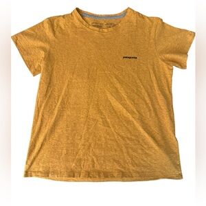 Patagonia Responsibili-Tee Mustard Yellow Shirt Size Medium Recycled Cotton